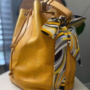 Louis Vuitton Epi Leather Noe GM Shoulder Bucket Bag Yellow Vintage 90s